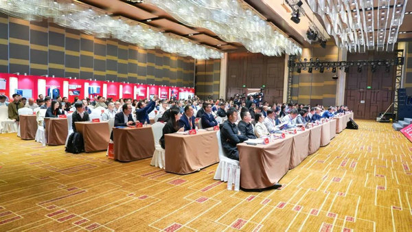 M6米乐：2024中国纺织科技成果对接峰会暨第十一届“中国十大纺织科技”成果发布会成功举办(图1)