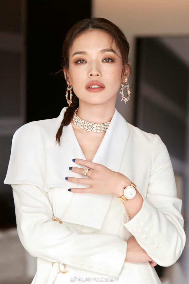 M6米乐平台：亚洲高级定制艺术展兰玉：东方韵味谱写浪漫诗篇(图3)