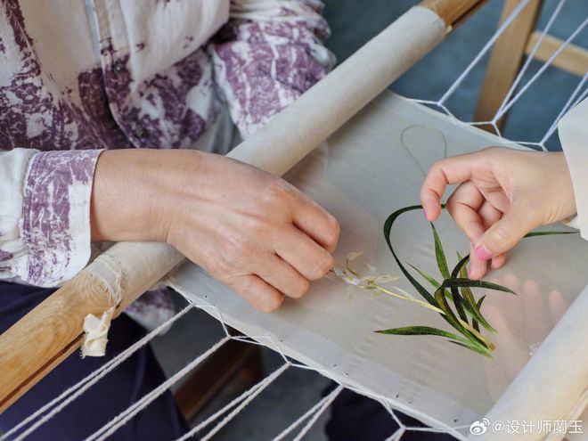 M6米乐平台：亚洲高级定制艺术展兰玉：东方韵味谱写浪漫诗篇(图6)